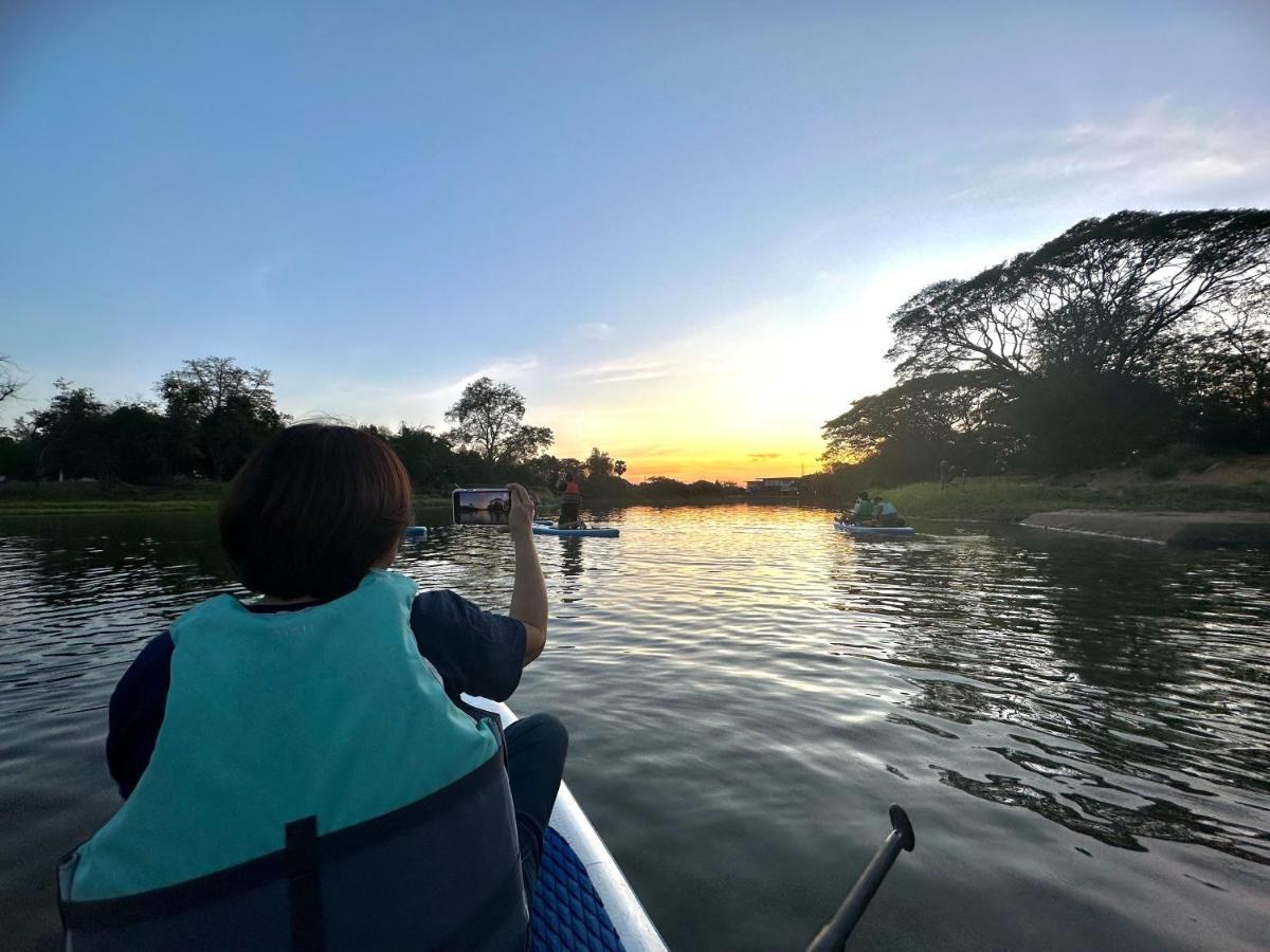 Une Jai Place เรือนอุ่นใจ Phimai Exterior foto