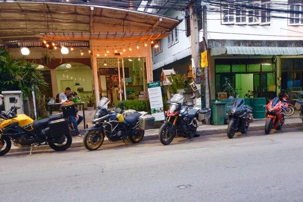 Une Jai Place เรือนอุ่นใจ Phimai Exterior foto